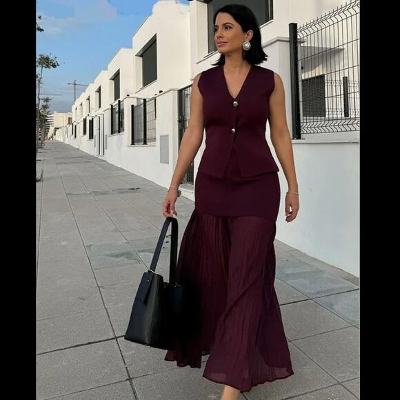 ZARA High-Waisted Pleated Skirt NWT | Burgundy Midi Mixed Media M - Picture 13 of 16